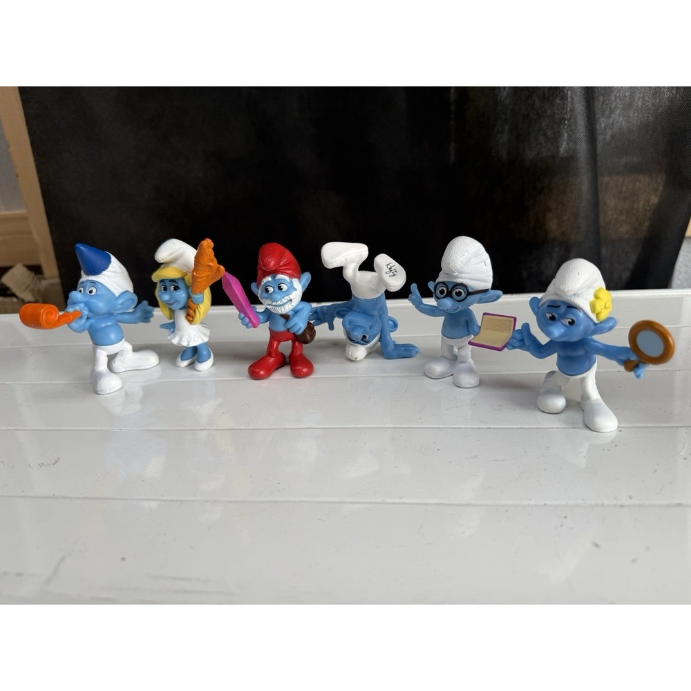 SMURFS Figures Mixed Lot Of 6 McDonalds Peyo 2011